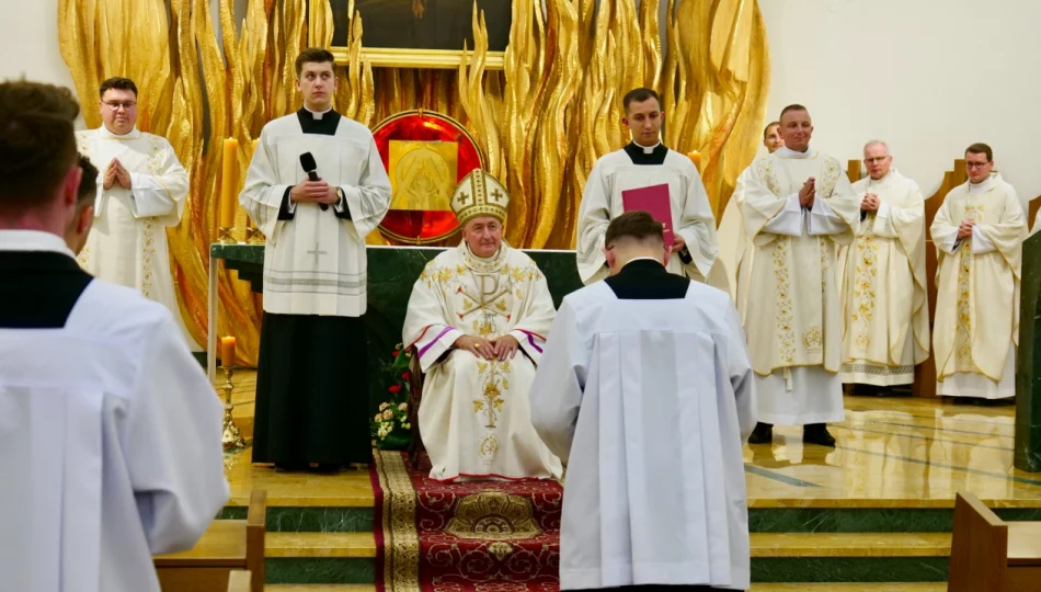 19 alumnów kandydatami do święceń - zdjęcie 1