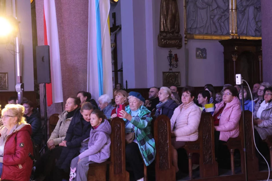 Koncert „Zatrzymał się… Tu” w Limanowej – hołdem Limanowian dla Świętego Jana Pawła II - zdjęcie 5