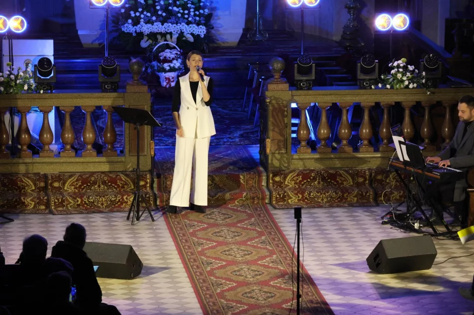 Koncert „Zatrzymał się… Tu” w Limanowej – hołdem Limanowian dla Świętego Jana Pawła II - zdjęcie 17