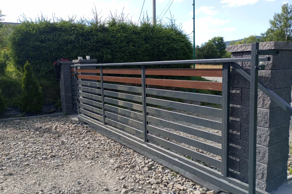 USŁUGI ŚLUSARSKIE. Brama/Bramy, balustrady, konstrukcje. - zdjęcie 9