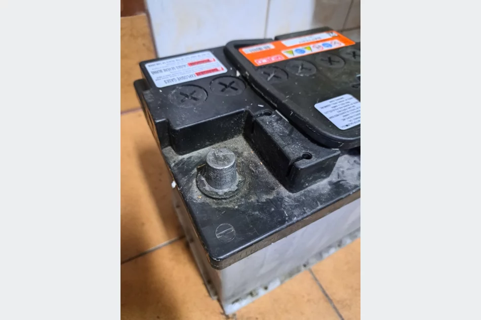 Akumulator samochodowy 45Ah 360A 12V 17cm x 20.5cm. - zdjęcie 3