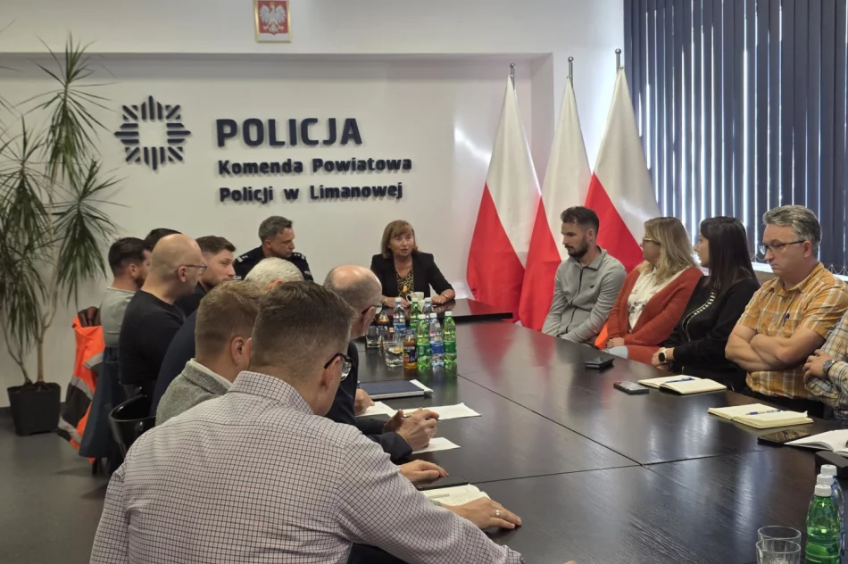 "Podłęże-Piekiełko" i błoto na drogach. Policja i samorządy szukają rozwiązań - zdjęcie 4