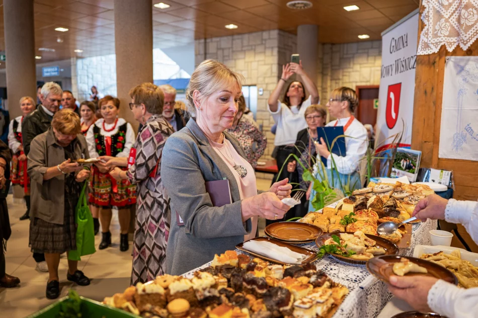 Sukces gospodyń z Gminy Limanowa! KGW Pasierbiec i KGW Makowica wśród najlepszych w Małopolsce - zdjęcie 11