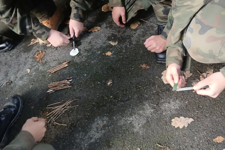 Szkolili się z survivalu i zasad bezpieczeństwa - zdjęcie 5
