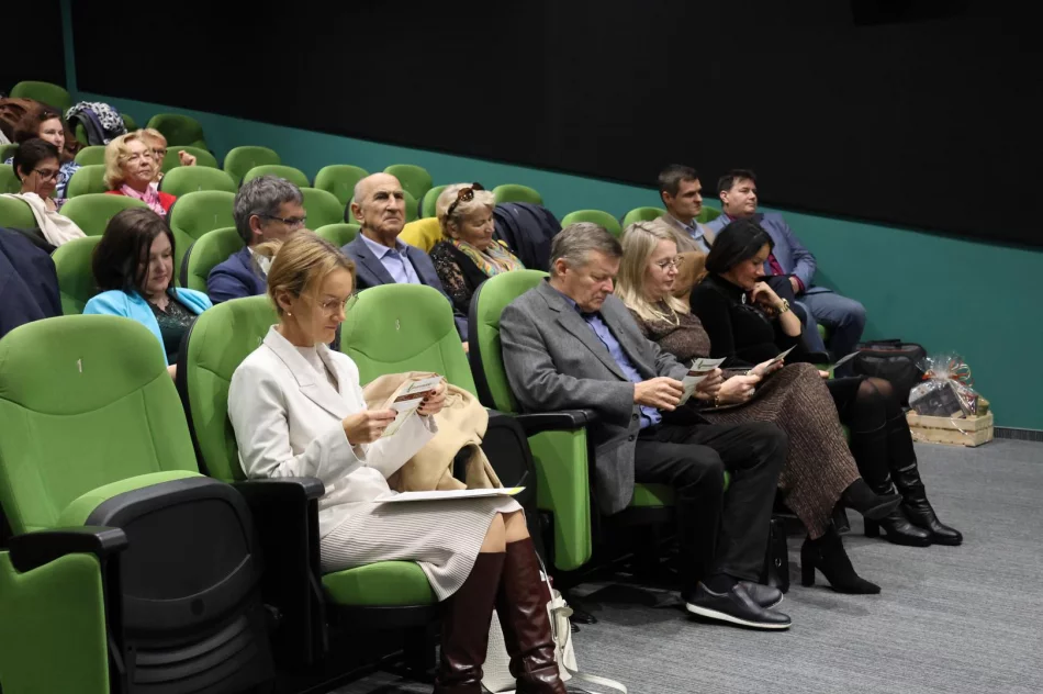 Uroczysta Inauguracja Roku Akademickiego Limanowskiego Uniwersytetu Trzeciego Wieku - zdjęcie 14