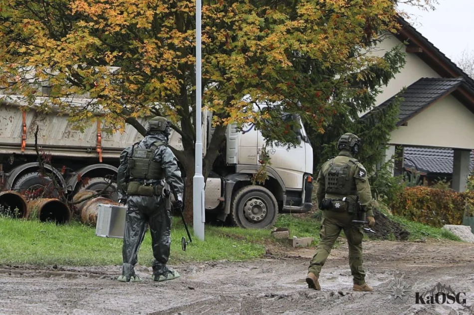  Ćwiczenia służb: scenariusze zagrożeń i działania szturmowe - zdjęcie 16