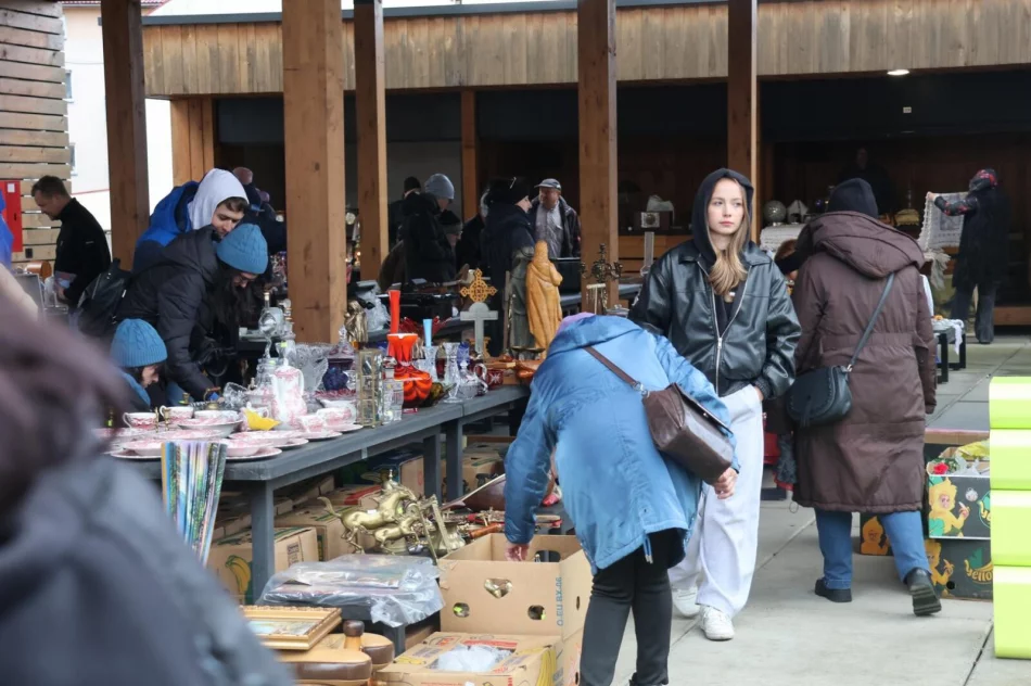  Kolekcjonerzy spotkali się na jarmarku staroci (ZDJĘCIA) - zdjęcie 7