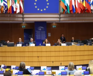 Europejskie regiony biją na alarm w sprawie demografii: trzeba zaangażować unijne fundusze - zdjęcie główne