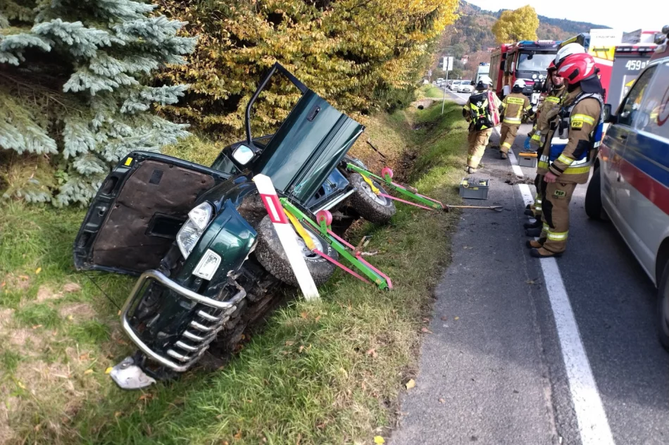 Auto w rowie, jedna osoba w szpitalu - zdjęcie 6