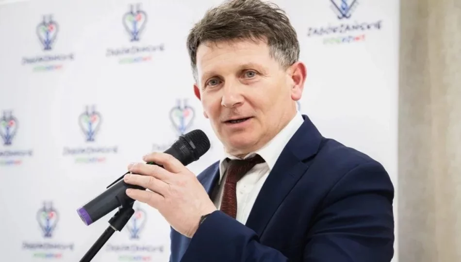 Trzynastka, jubilatka i ekwiwalent - wójt ujawnia zarobki - zdjęcie 1