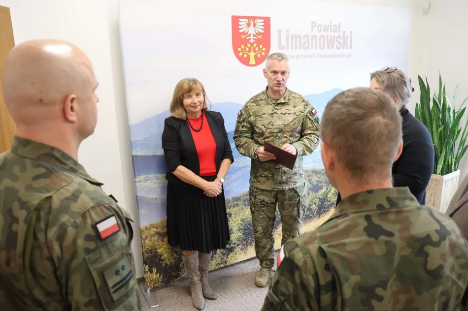 Zmiana dowódcy 11. Małopolskiej Brygady Obrony Terytorialnej. Podziękowania i gratulacje od Burmistrz Limanowej - zdjęcie 20