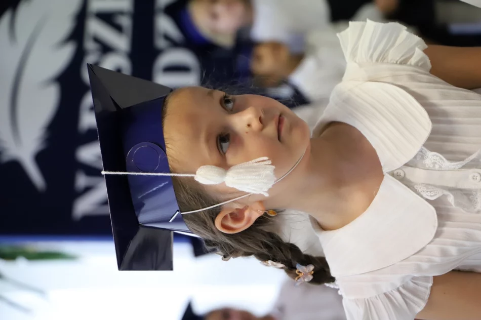 Pasowanie – wyjątkowy dzień pierwszoklasistów ze Szkoły Podstawowej nr 1 w Męcinie - zdjęcie 3