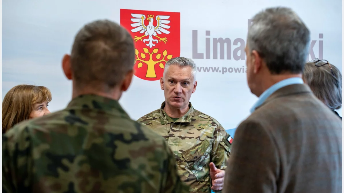 Nowy dowódca 11 MBOT spotkał się z samorządowcami/fot.: Starostwo Powiatowe w Limanowej