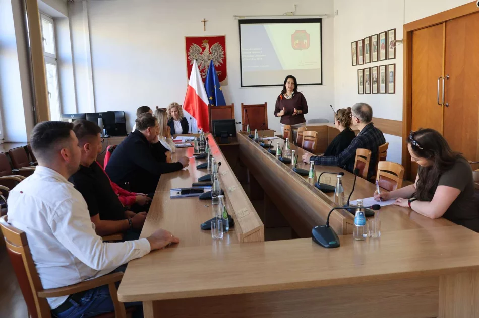 Spotkanie Komitetu Rewitalizacji w Limanowej. Rusza ocena Gminnego Programu i prace nad nowym dokumentem! - zdjęcie 4