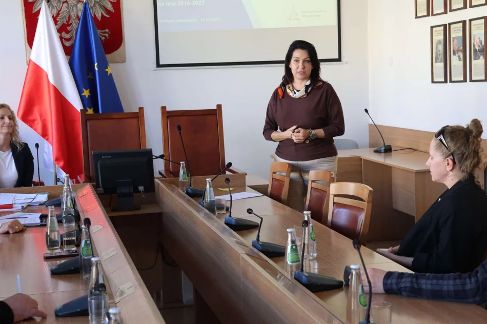 Spotkanie Komitetu Rewitalizacji w Limanowej. Rusza ocena Gminnego Programu i prace nad nowym dokumentem! - zdjęcie 7
