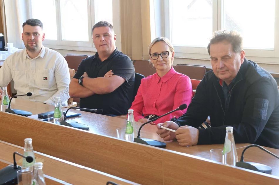 Spotkanie Komitetu Rewitalizacji w Limanowej. Rusza ocena Gminnego Programu i prace nad nowym dokumentem! - zdjęcie 17