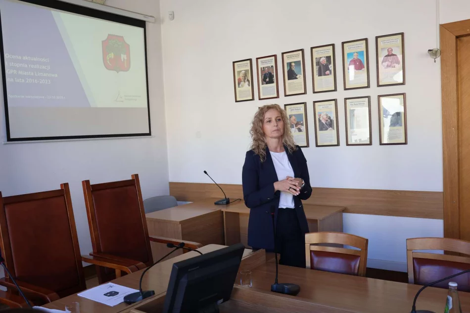 Spotkanie Komitetu Rewitalizacji w Limanowej. Rusza ocena Gminnego Programu i prace nad nowym dokumentem! - zdjęcie 19