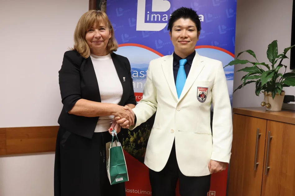 Prezydent Światowej Organizacji Karate wraz z delegacją z Japonii gościem Urzędu Miasta Limanowa! - zdjęcie 14