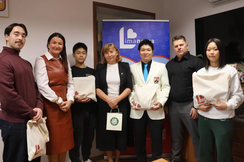 Prezydent Światowej Organizacji Karate wraz z delegacją z Japonii gościem Urzędu Miasta Limanowa! - zdjęcie 15
