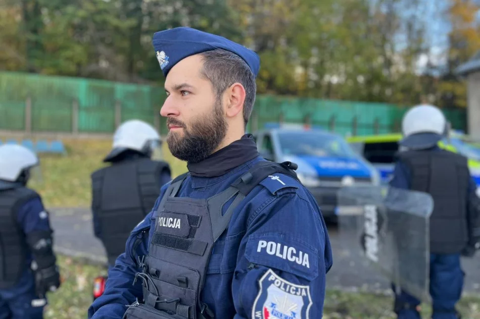 Policyjne ćwiczenia - uczestniczyli mundurowi z Limanowej - zdjęcie 2