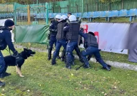 Policyjne ćwiczenia - uczestniczyli mundurowi z Limanowej - zdjęcie główne