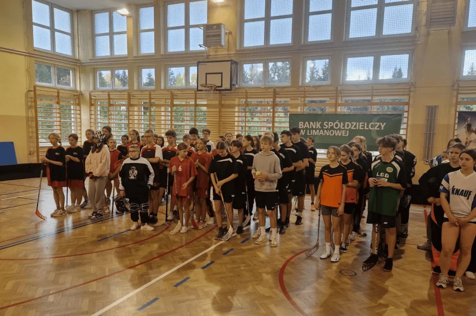 Chłopaki z Męciny Mistrzami Powiatu w Unihokeju - zdjęcie 6