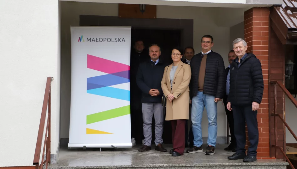 Modernizacja budynku i podjazdu, wymiana kotła gazowego oraz doposażenie OSP w Starej Wsi - zdjęcie 1