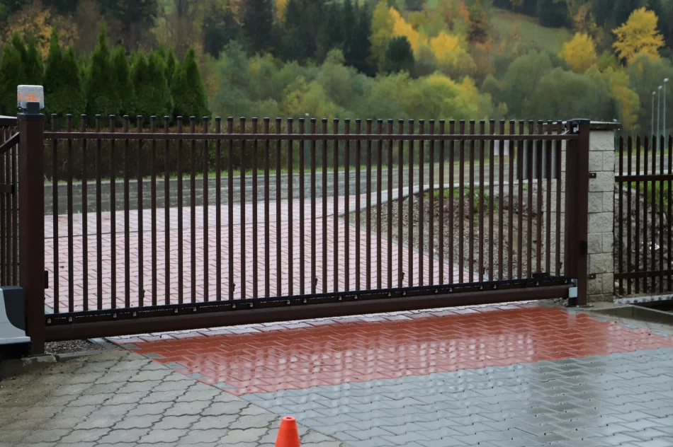 Modernizacja budynku i podjazdu, wymiana kotła gazowego oraz doposażenie OSP w Starej Wsi - zdjęcie 3