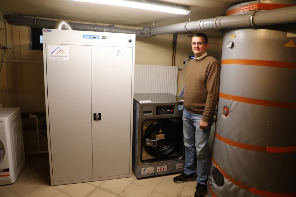 Modernizacja budynku i podjazdu, wymiana kotła gazowego oraz doposażenie OSP w Starej Wsi - zdjęcie 19