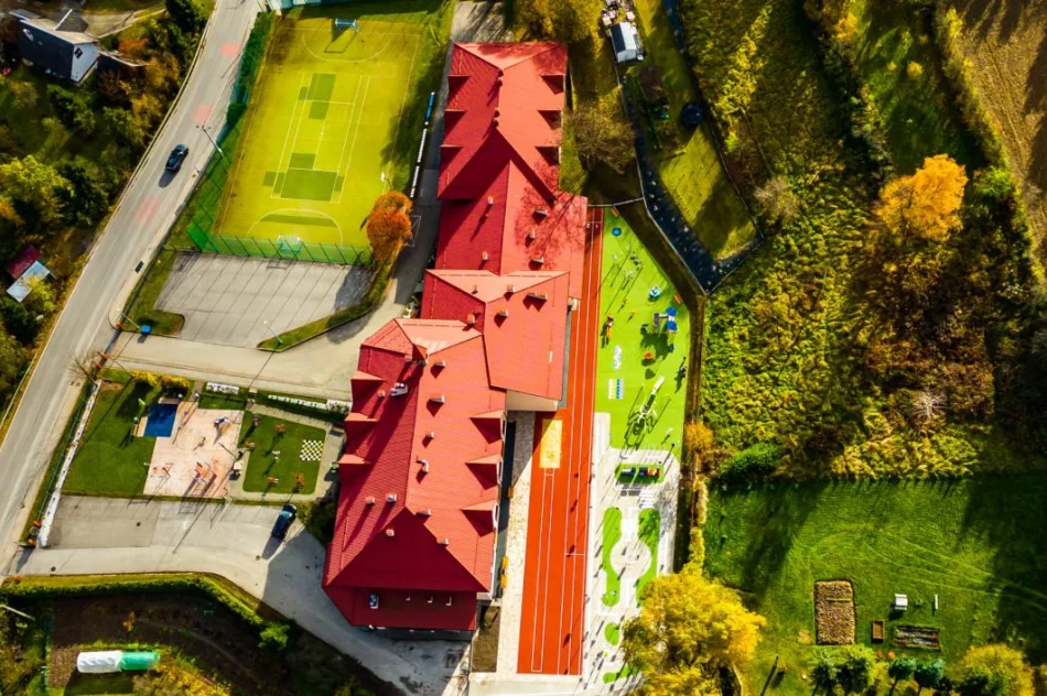 Nowy obiekt sportowo-rekreacyjny przy szkole (ZDJĘCIA) - zdjęcie 7