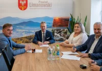 Podpisano umowę na przebudowę drogi  - zdjęcie główne