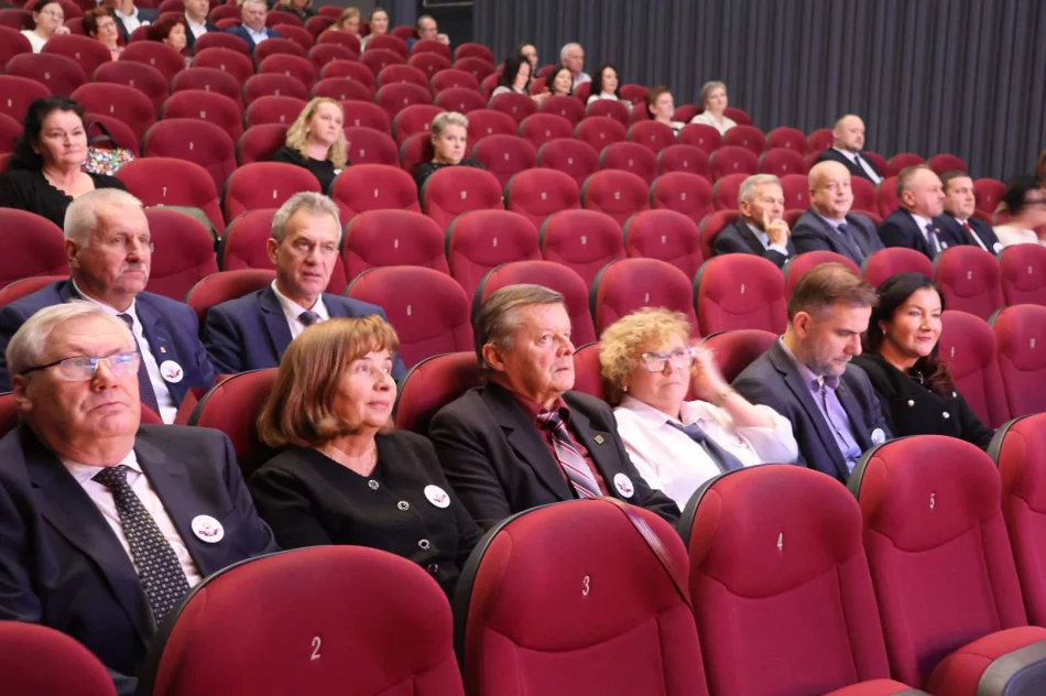 Uroczyste obchody 120-lecia Związku Nauczycielstwa Polskiego w Limanowej - zdjęcie 12