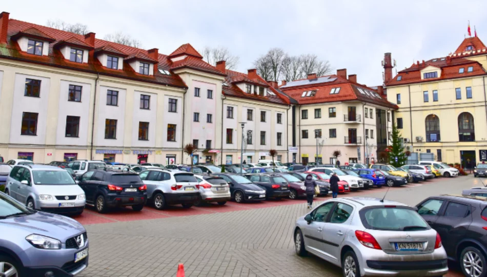 Zamkną parking przy starostwie. Rusza rozbiórka pod nową siedzibę - zdjęcie 1