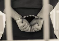 Pół roku bezwzględnego więzienia za pomówienie limanowskich policjantów - zdjęcie główne