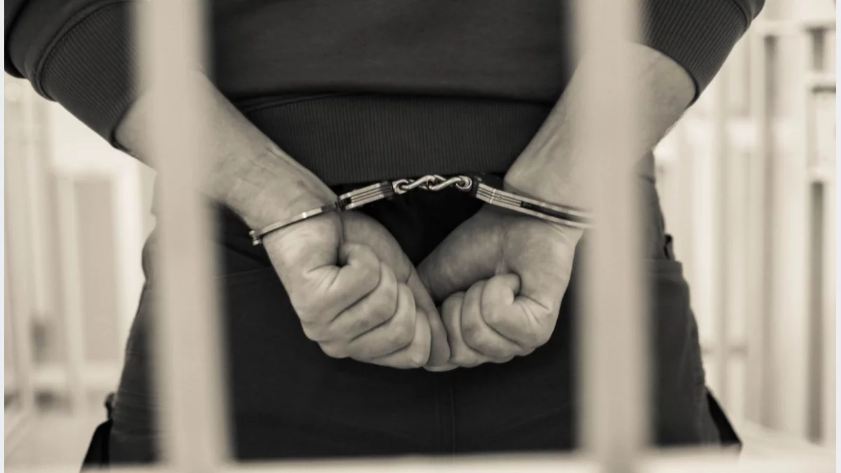 Pół roku bezwzględnego więzienia za pomówienie limanowskich policjantów