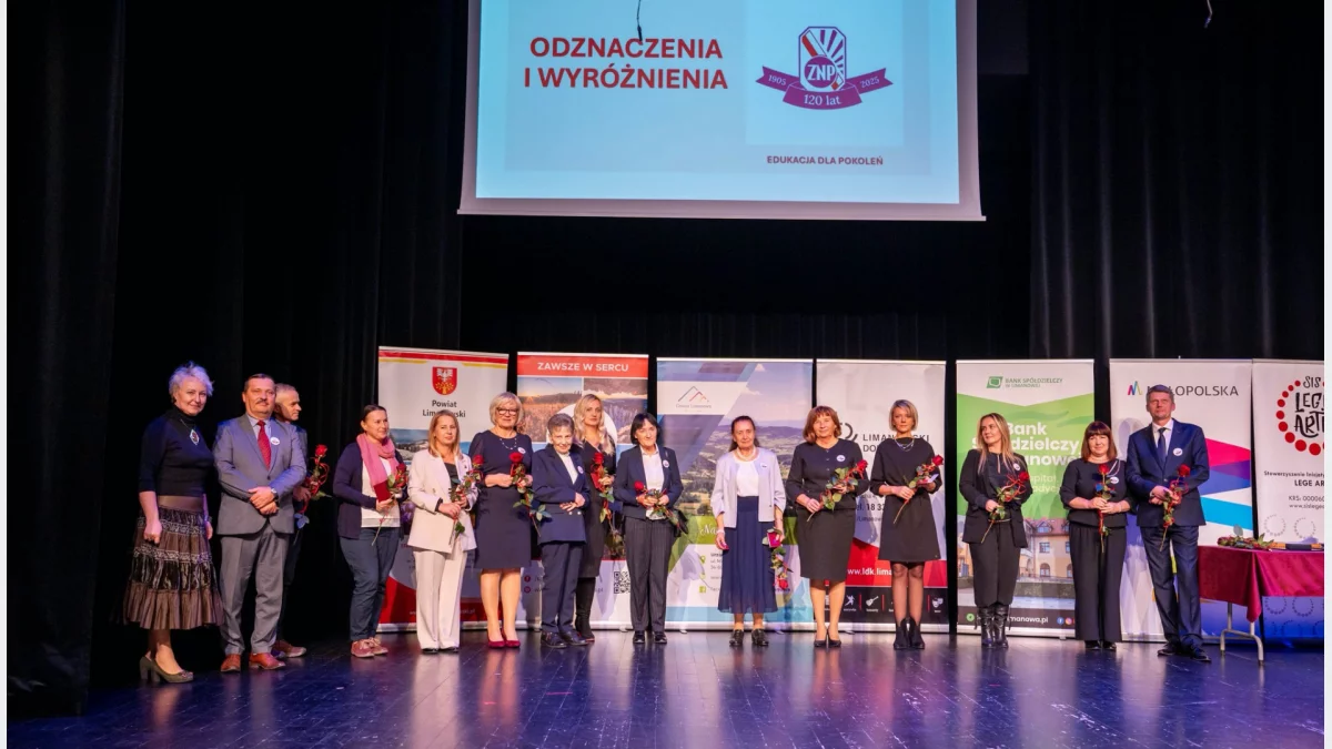 Gala 120-lecia ZNP i wyróżnienia dla nauczycieli/fot.: Starostwo Powiatowe w Limanowej