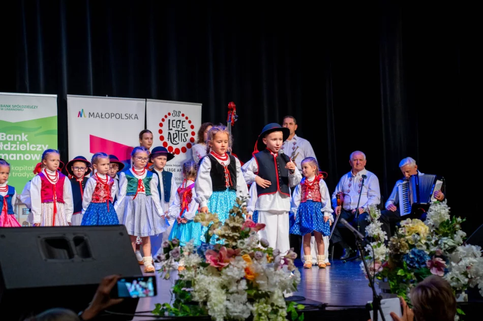 120-lecie ZNP: uroczysta gala i wyróżnienia dla nauczycieli - zdjęcie 14