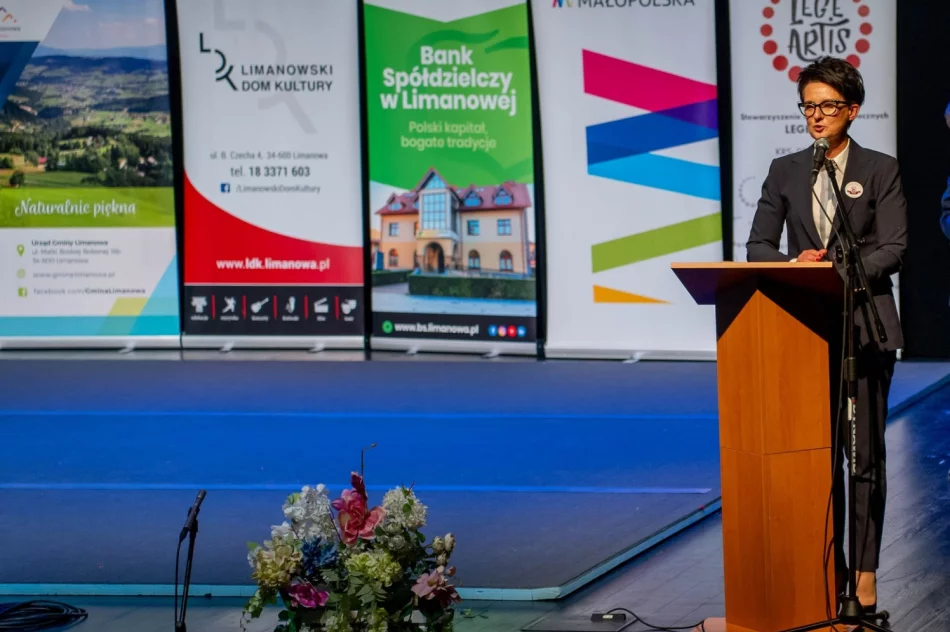 120-lecie ZNP: uroczysta gala i wyróżnienia dla nauczycieli - zdjęcie 16