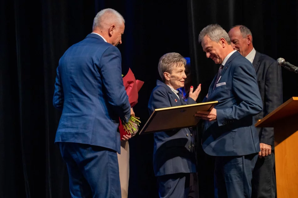 120-lecie ZNP: uroczysta gala i wyróżnienia dla nauczycieli - zdjęcie 20