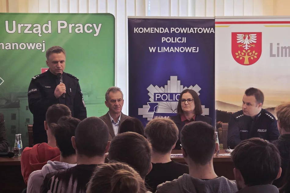 Policja zachęca do służby na spotkaniu w urzędzie pracy - zdjęcie 4