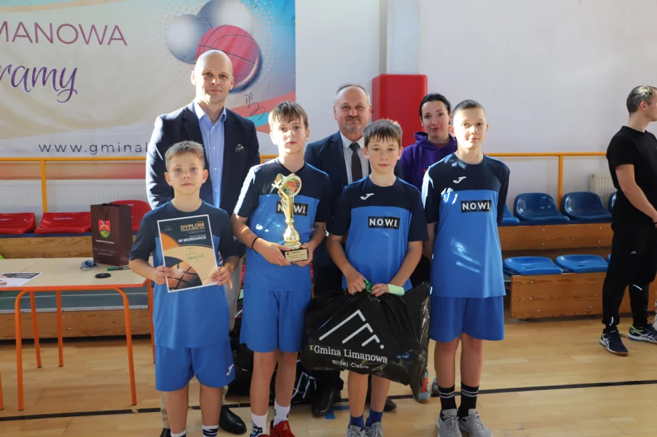 Rozstrzygnięcie mistrzostw Gminy Limanowa w Koszykówce 3x3 Dzieci - zdjęcie 3