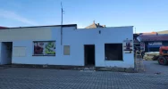 Parking przy starostwie zamknięty. Ruszyła rozbiórka budynku - zdjęcie 2