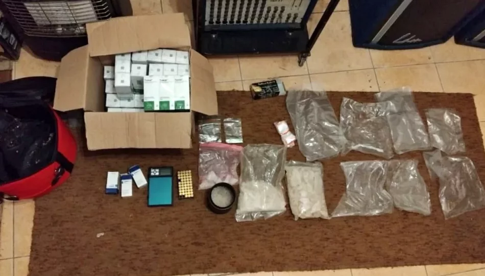 Ponad dwa kilogramy mefedronu w ukrytym pakunku. Recydywista aresztowany - zdjęcie 1