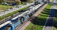 Pociąg przywiózł nowe tory. Pasażerowie dojadą tu w grudniu (ZDJĘCIA) - zdjęcie 5