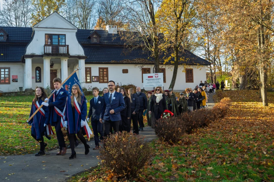 60 lat „Trójki”. Jubileusz szkoły z Małym Księciem w roli przewodnika - zdjęcie 17