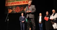 Gorące serce folkloru bije w Limanowej! Rozpoczęła się 51. „Limanowska SŁAZA”  - zdjęcie 3