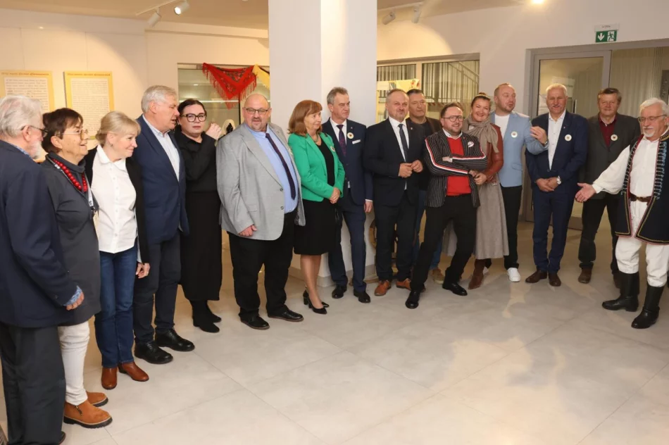 Gorące serce folkloru bije w Limanowej! Rozpoczęła się 51. „Limanowska SŁAZA”  - zdjęcie 17