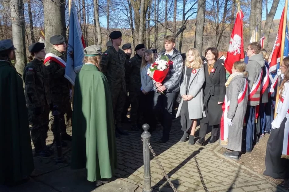 W ZSP Nr 4 w rozpoczęliśmy obchody rocznicy odzyskania przez Polskę Niepodległości pod hasłem „Świętujemy Wolność Razem!” - zdjęcie 18