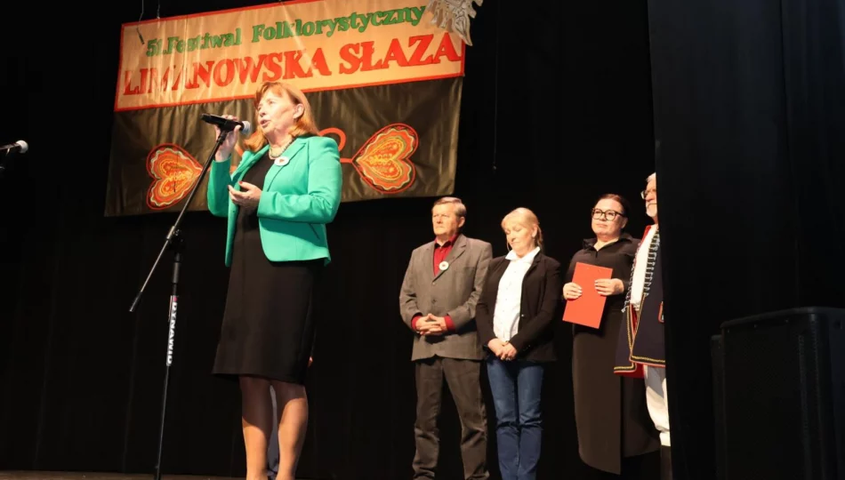 Gorące serce folkloru bije w Limanowej! Rozpoczęła się 51. „Limanowska SŁAZA”  - zdjęcie 1
