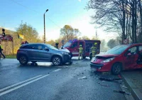 Zderzenie pojazdów na DW 968, jedna osoba ranna - zdjęcie główne